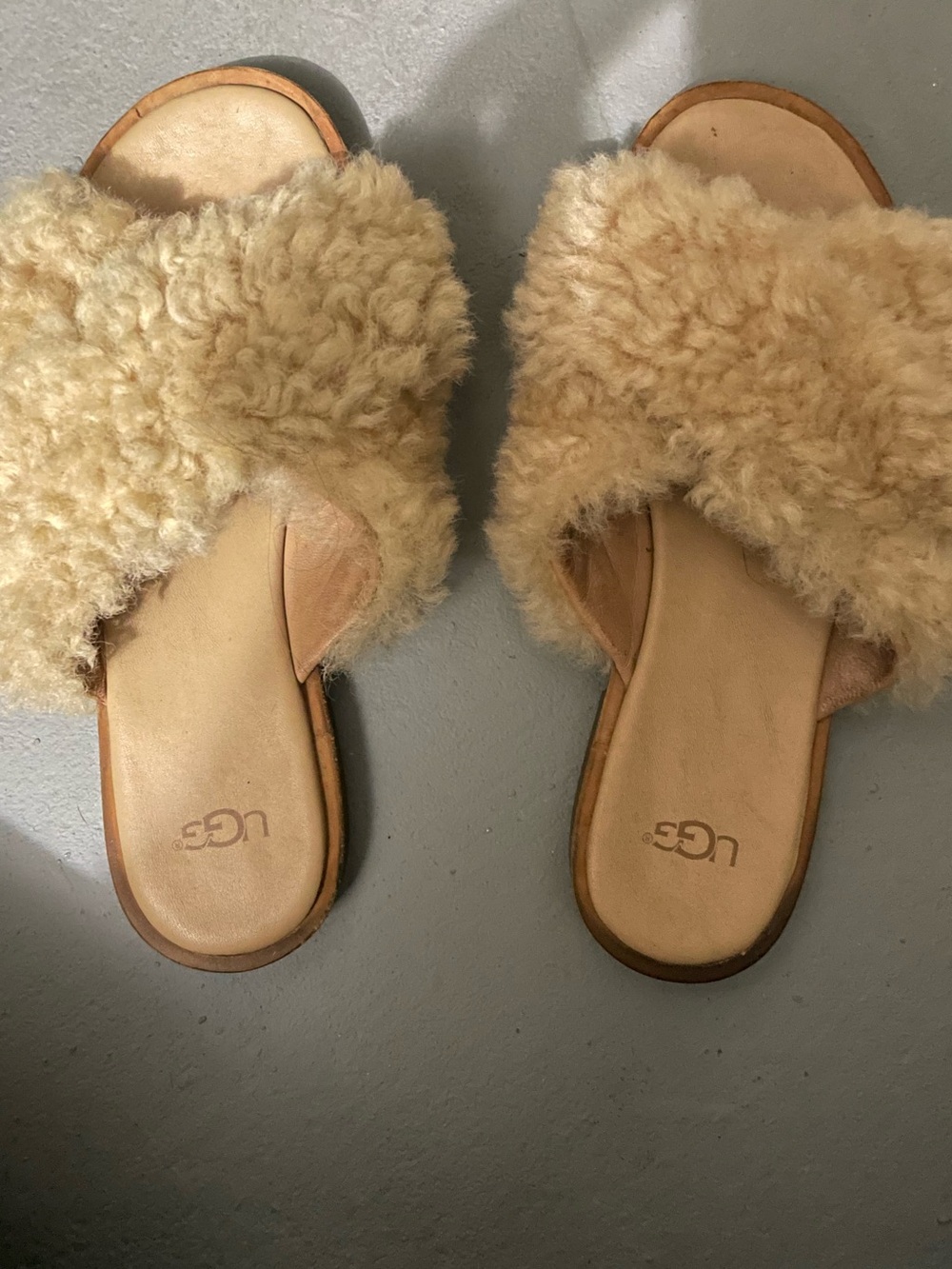 UGG Joni Beige Shearling Slides